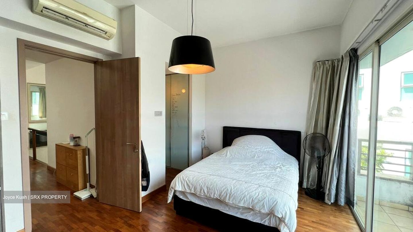 Mimosa Drive (D28), Terrace #461759501